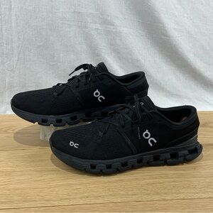 On Cloud X 4 Black Training Running Shoes Men’s 9.5